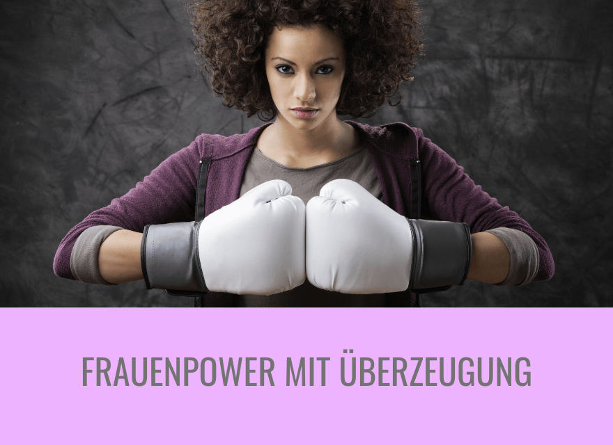 Frauenpower Frau trägt Boxhandschuhe