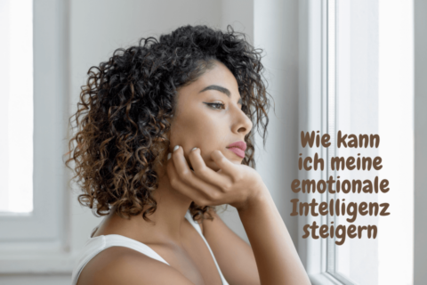 Eine Frau fragt sich: Wie kann ich meine emotionale Intelligenz steigern?